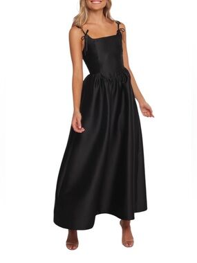 Petal & Pup Marcelline Fit & Flare Maxi Dress